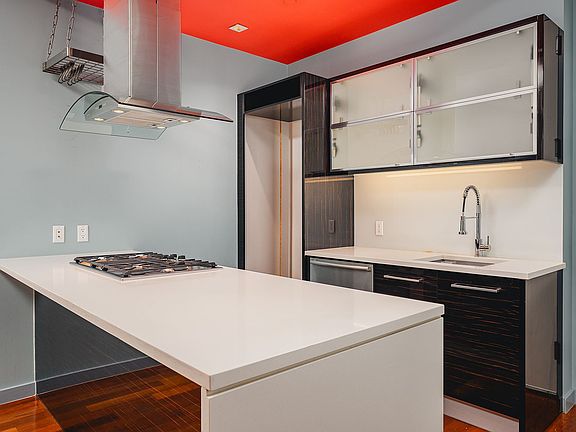 4th image of 135 N 11th St APT 2C