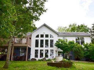 22 E Lakeshore Dr, De Soto, MO 63020