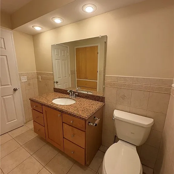 215 Locksley Rd — Photo 20