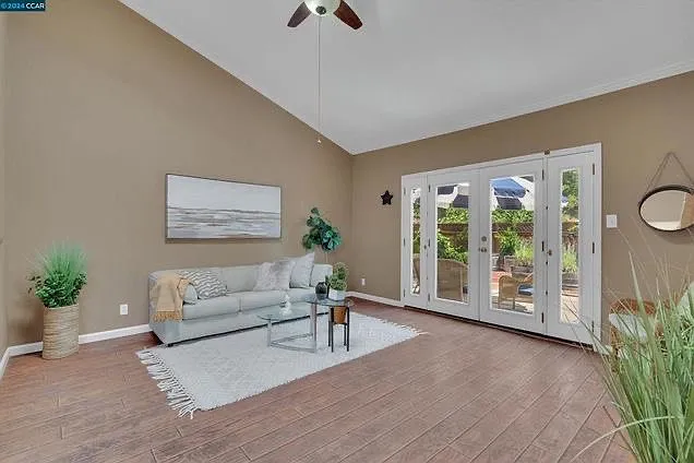 2243 Minaret Dr — Photo 21