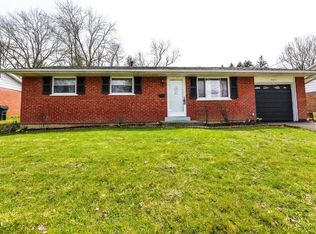 2521 Grosvenor Dr, Cincinnati, OH 45231