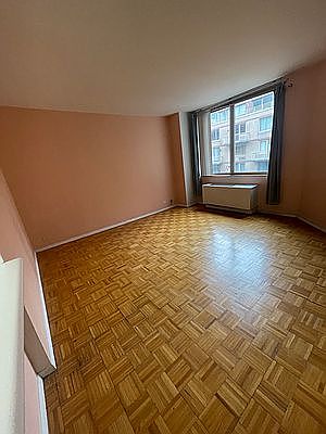 1st image of 393 W 49th St APT 4KK