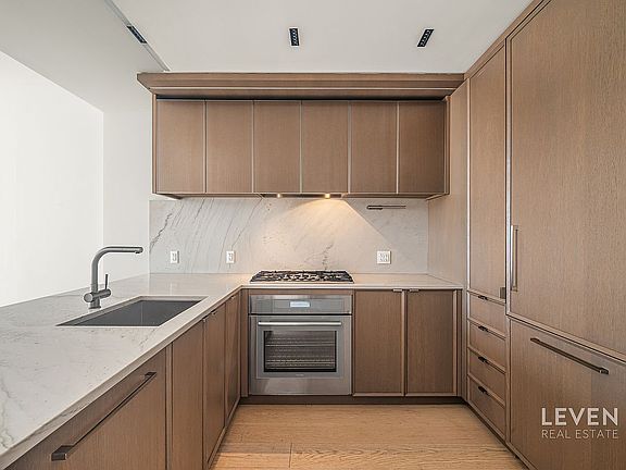 2nd image of 58 Saint Marks Pl #407