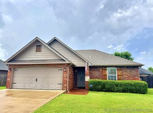 3974 Highland Dr, Tahlequah, OK 74464