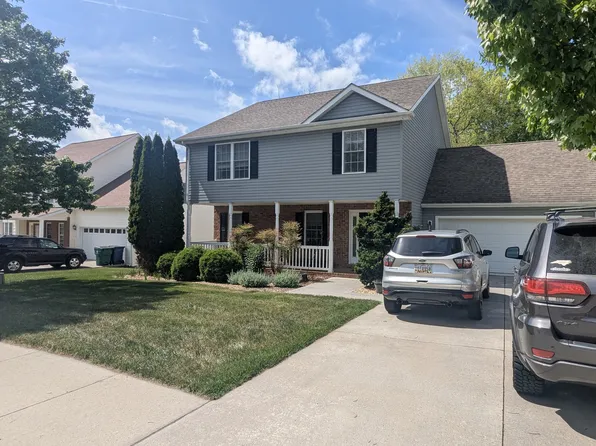 219 Mountain Breeze Dr, Blacksburg, VA 24060