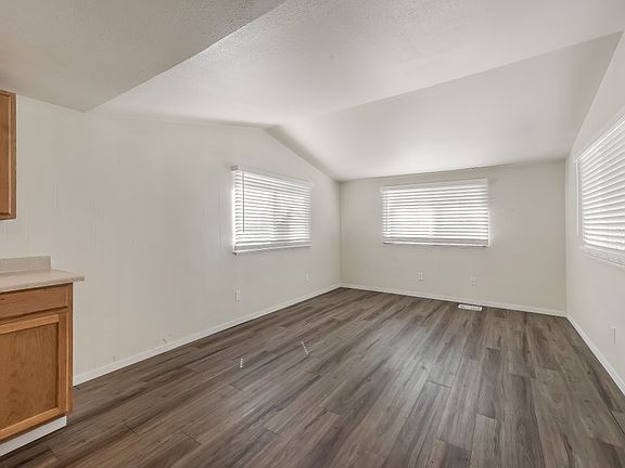 4th image of 2703 W Shed Ct