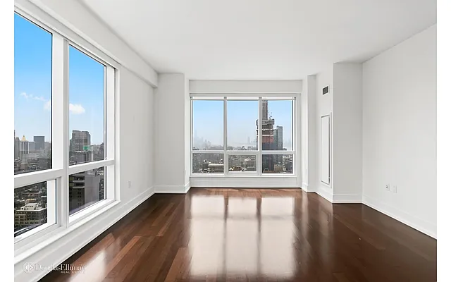 Rented by Douglas Elliman | media 31