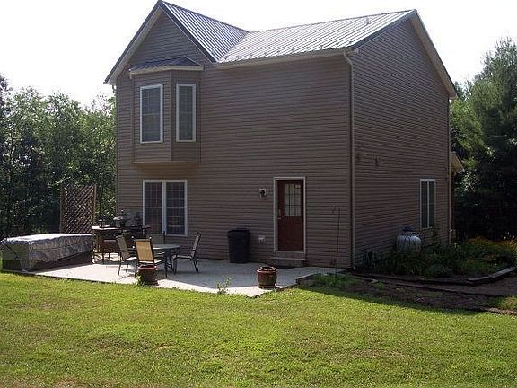 4th image of 25 Charger Ln