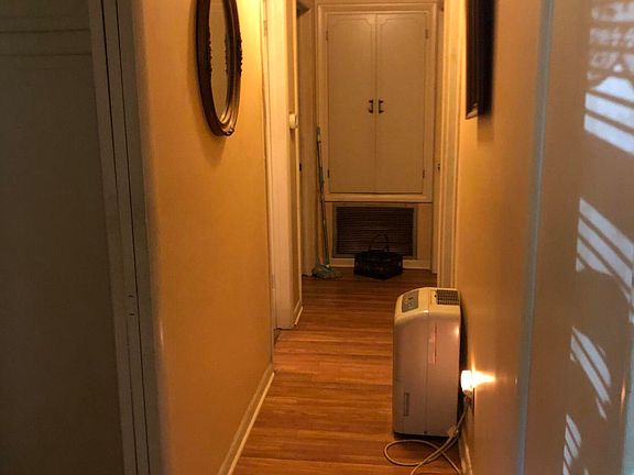 4th image of 1001 E H St