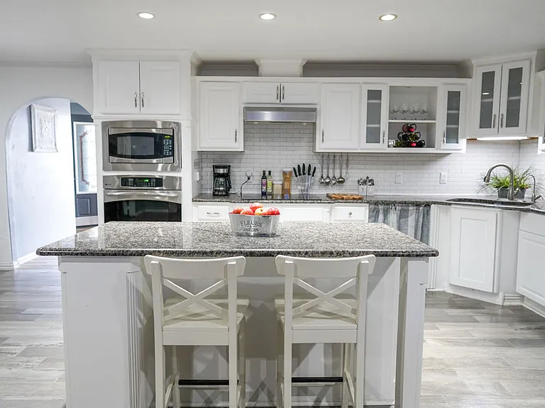 Hilltop Dr — Photo 12