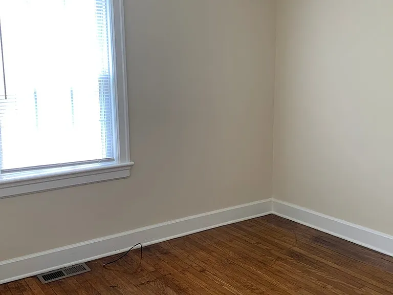 752 Addison Ave — Photo 11