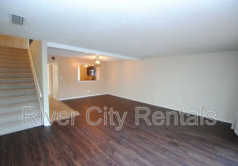 7769 Point Vicente Ct — Photo 24