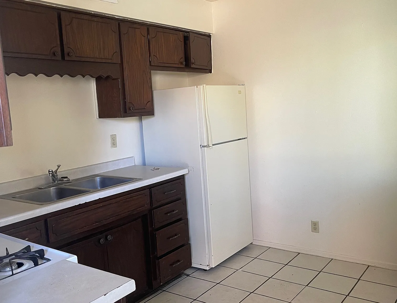 13401 Fruit Avenue Northeast - B — Photo 2