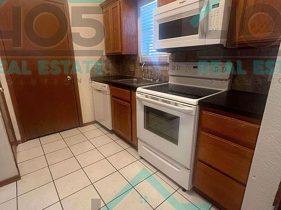 5th image of 1700 Baron Dr