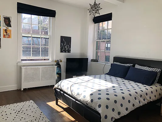 Sold by Sotheby's International Realty | media 13