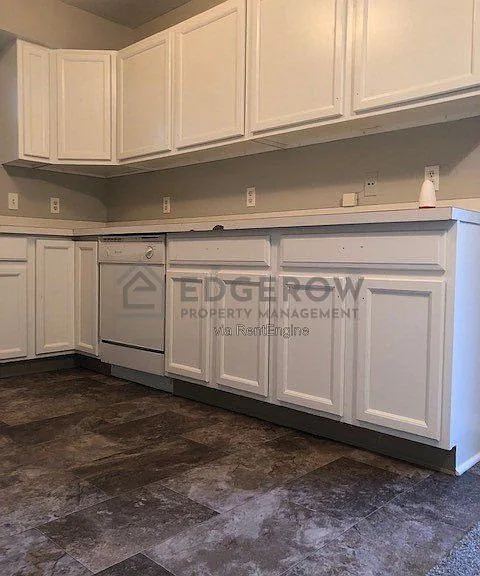 3700 Kalamazoo Ave SE — Photo 8