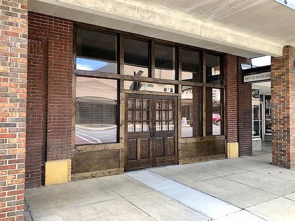 5th image of 524 E Elk Ave