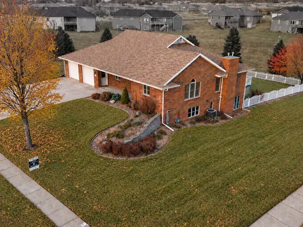 614 Lenard Ave, Humphrey, NE 68642