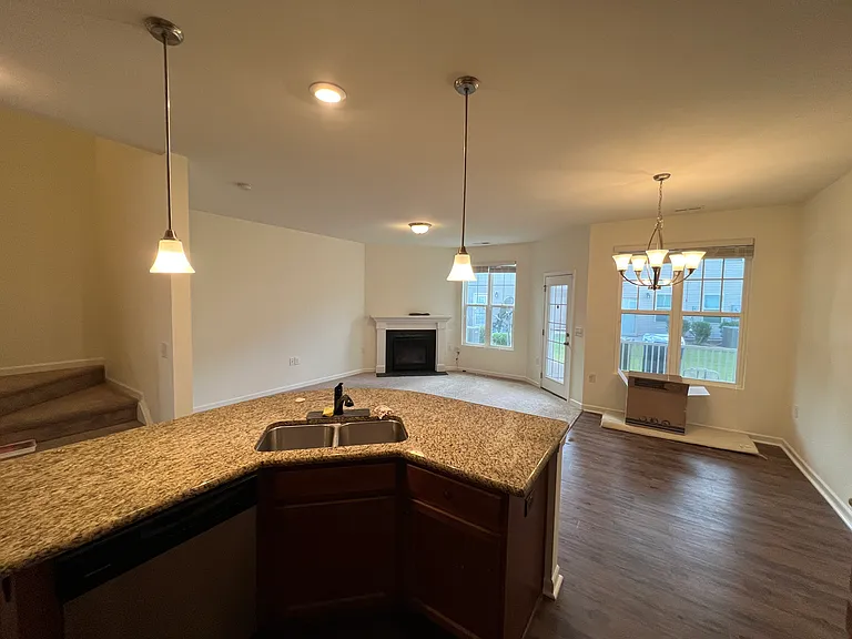 1013 Delight Dr — Photo 12