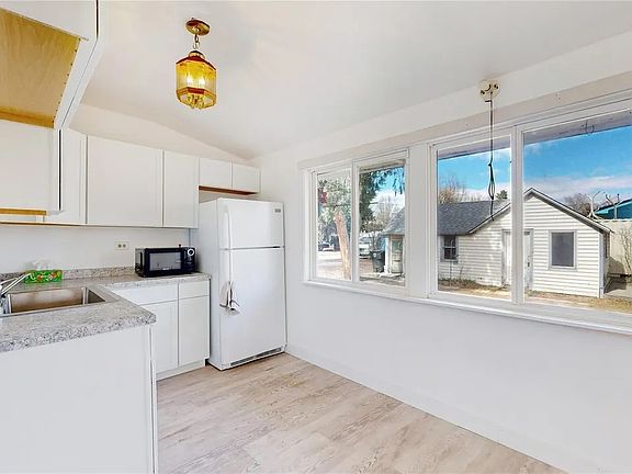 3rd image of 1402 9th Ave