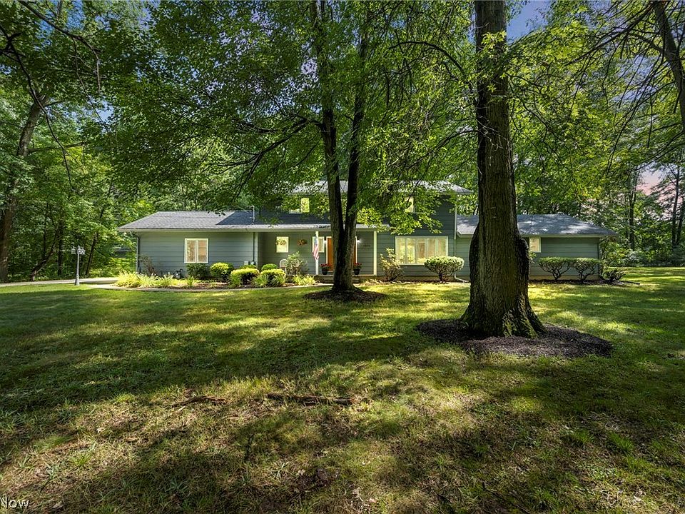 1st image of 4894 Woodview Ave