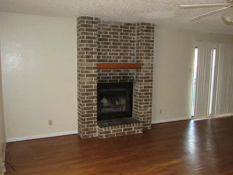 1701 Cedarview Circle — Photo 7