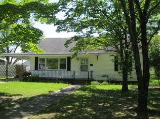 421 S Leroy St, Metter, GA 30439