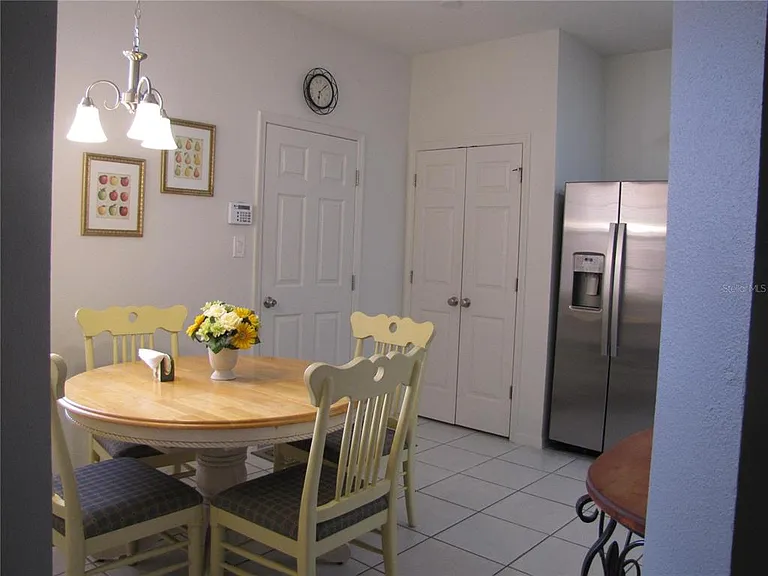 3461 Parkridge Cir #18-104 — Photo 6