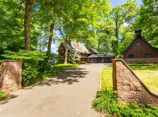 37 Prattling Pond Rd, Farmington, CT 06032