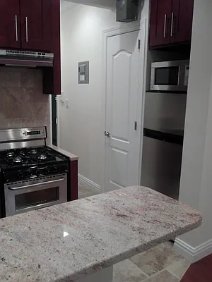 Rented by Bond New York | media 7