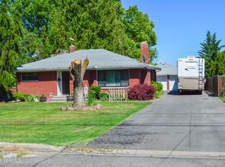 1217 S 20th Ave, Yakima, WA 98902