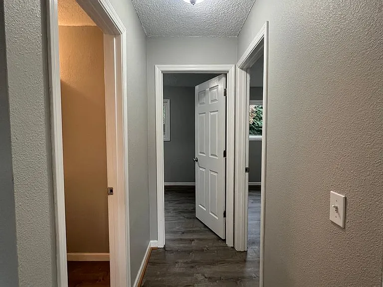 Briar Rose Apartments — Photo 26