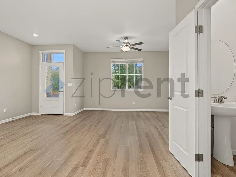 7105 NE 154th Ave — Photo 7