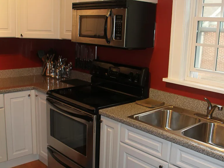 1014 Iverson Ave — Photo 19