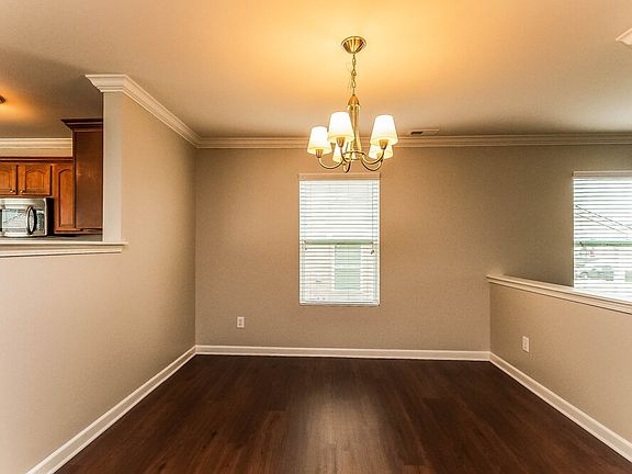 4th image of 1120 Black Diamond Dr