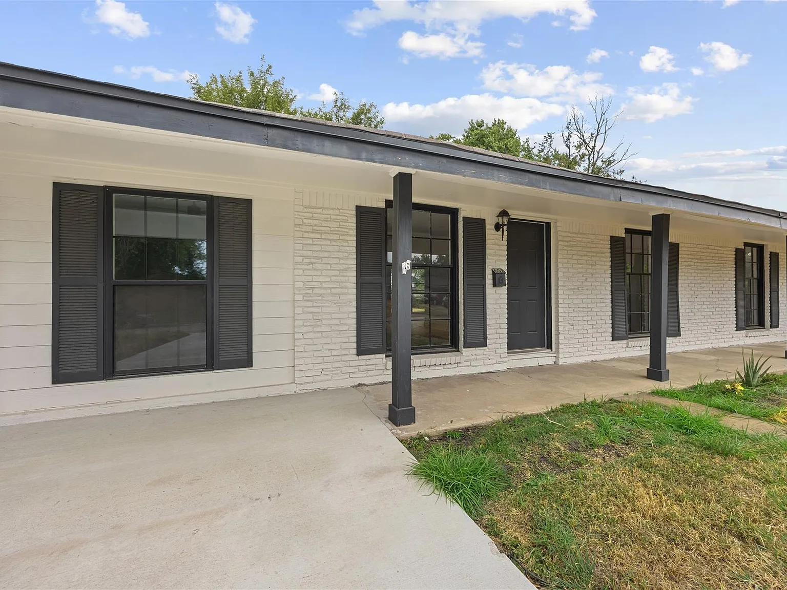 4 bed, 2.0 bath, 1463 sqft, $2,200 — Photo 3