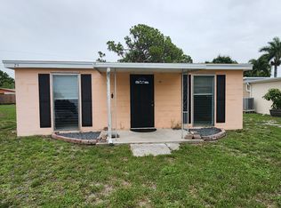 75 Sylvania Ave, Englewood, FL 34223