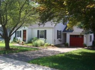 127 Pond St, Westwood, MA 02090