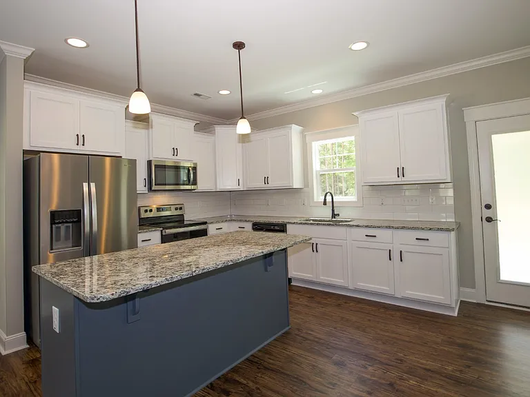 1021 Juniper Lake Rd — Photo 13