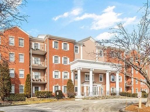 2nd image of 70 Weatherly Dr Unit 408