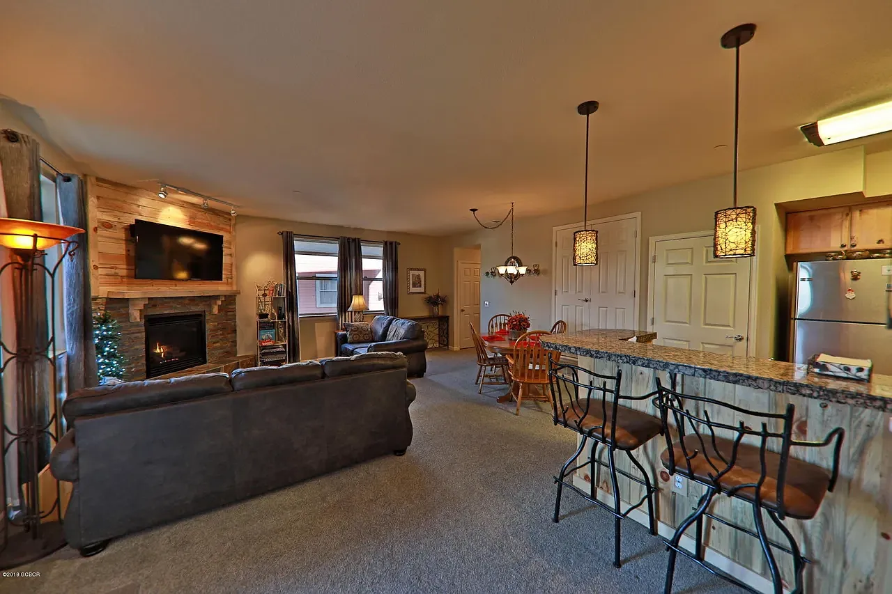 3 bed, 2.5 bath, 1709 sqft, $2,700 — Photo 4