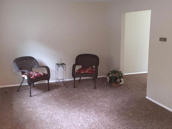 ISpacious living room