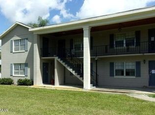 302 Spring Garden Ave #C03, Deland, FL 32720