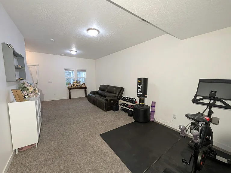 688 E 355 N — Photo 5
