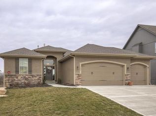 508 Sycamore Rd, Greenwood, MO 64034