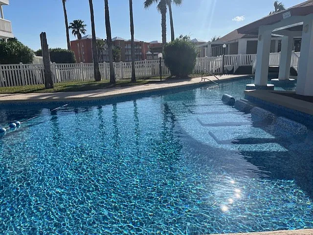 2 bed, 967 sqft, $2,800 — Photo 2