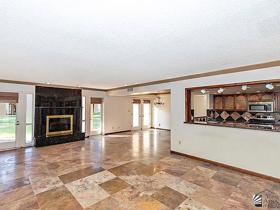 3rd image of 800 E Country Club Dr