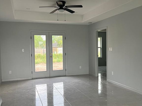 3rd image of 4938 Rioja Ln #3