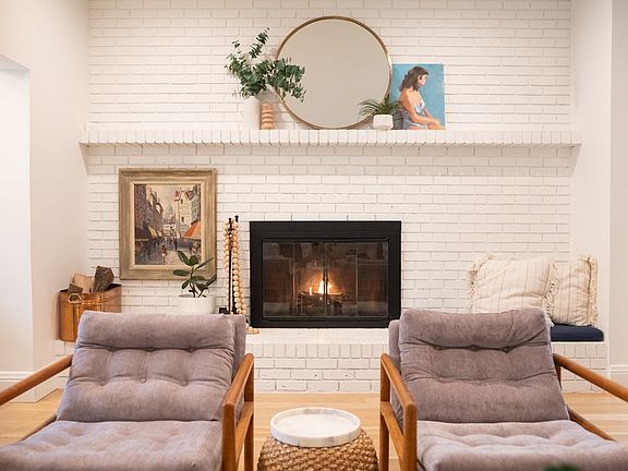 3rd image of 4630 W 33rd Ave