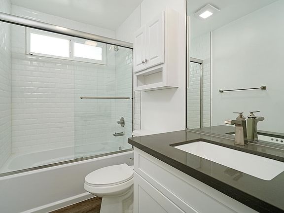 Modern Clean Bathroom